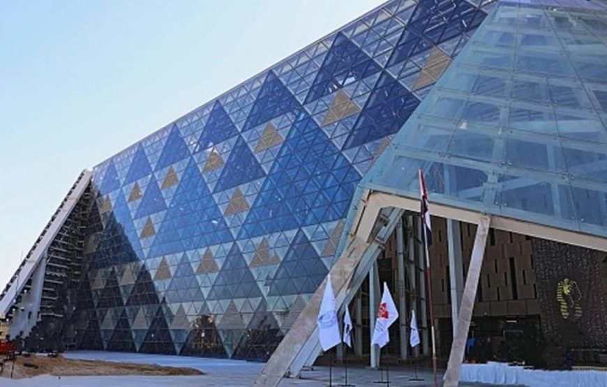Exclusive Private Day Tour to Giza Pyramids and Grand Egyptian Museum