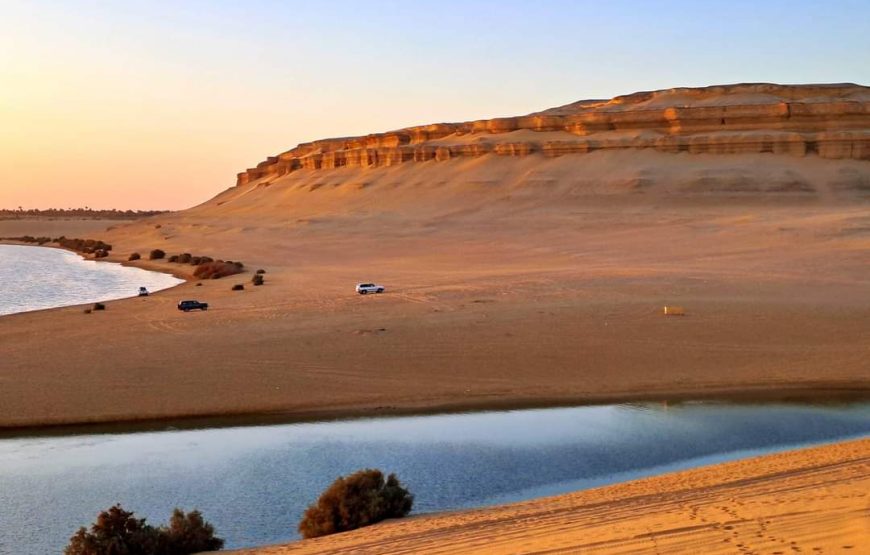 Private Day Tour to Whales Valley and Wadi El Rayan Waterfalls in El Fayoum from Cairo