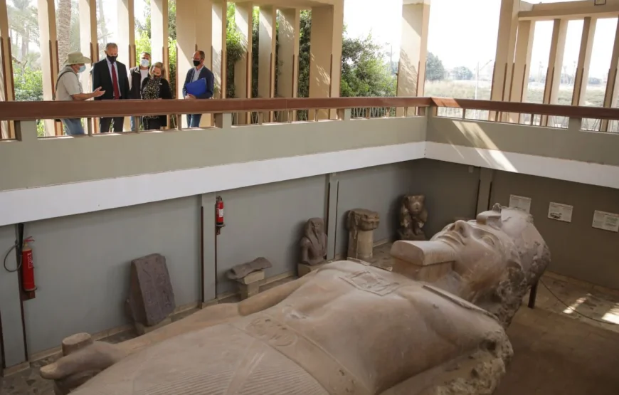 Memphis, Saqqara & Dahshur Pyramids Day Tour from Cairo